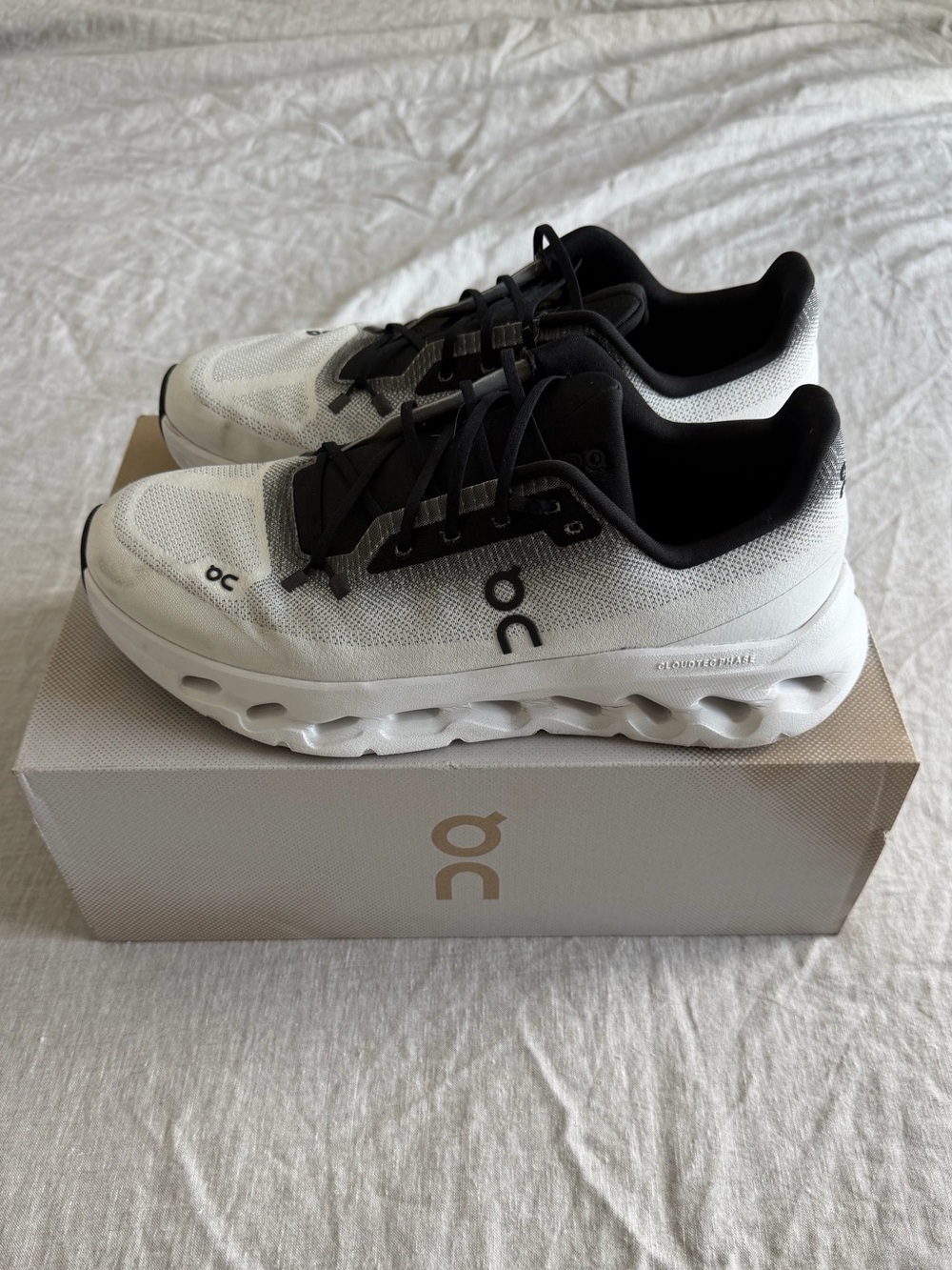 On Cloudtilt Shoes